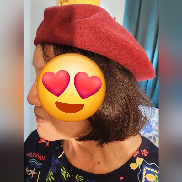 Burberry Red Wool Beret Hat - Picture 1 of 9